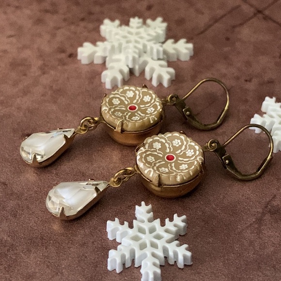 Antique Gingerbread Glass Cookie Button Givre Crystal Christmas Holiday Earrings - Picture 4 of 7